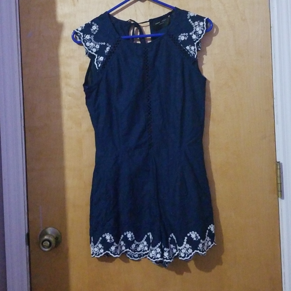 Romeo + Juliet Navy Blue Romper
